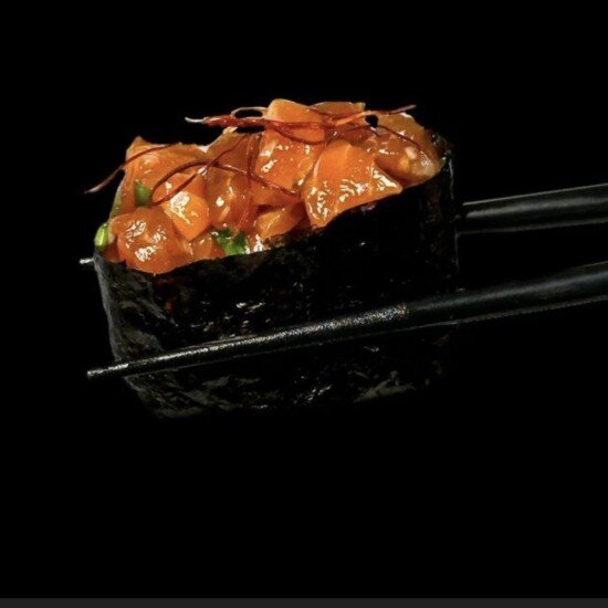 Суши спайси магуро тар-тар