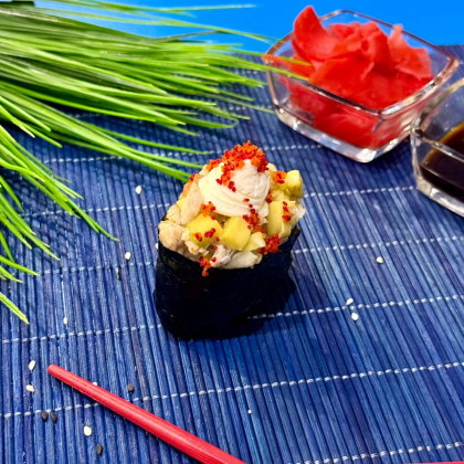 Гункан сливочный с угрем