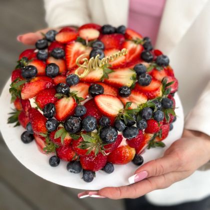 Торт ягодный