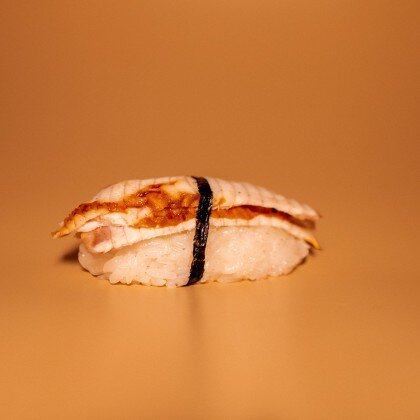 Суши с угрем