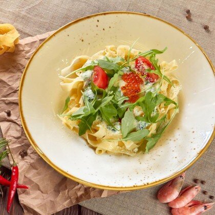 Фетучини «Аль Сальмоне»