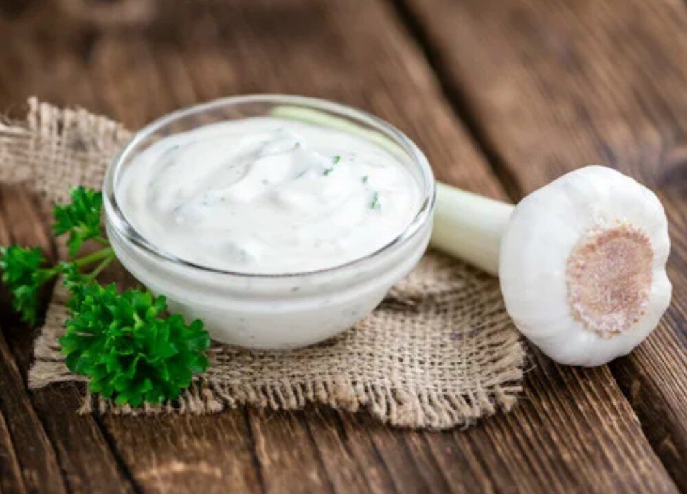 Сливочно -чесночный соус к мидиям