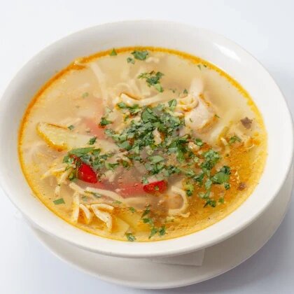 Суп куриный с лапшой