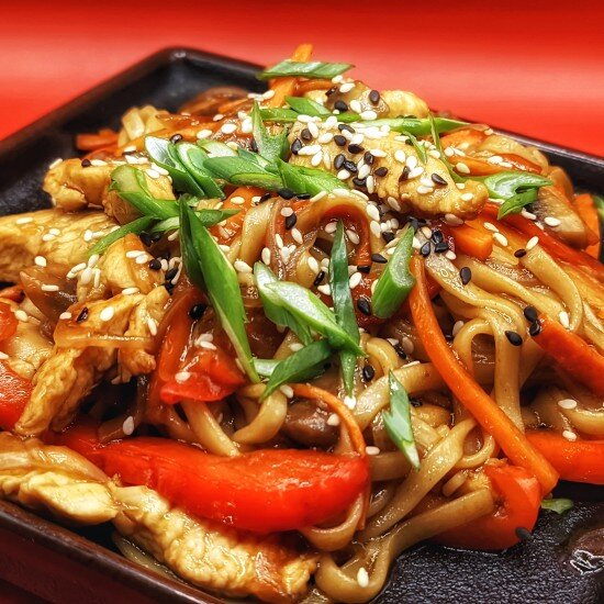 Удон с курицей