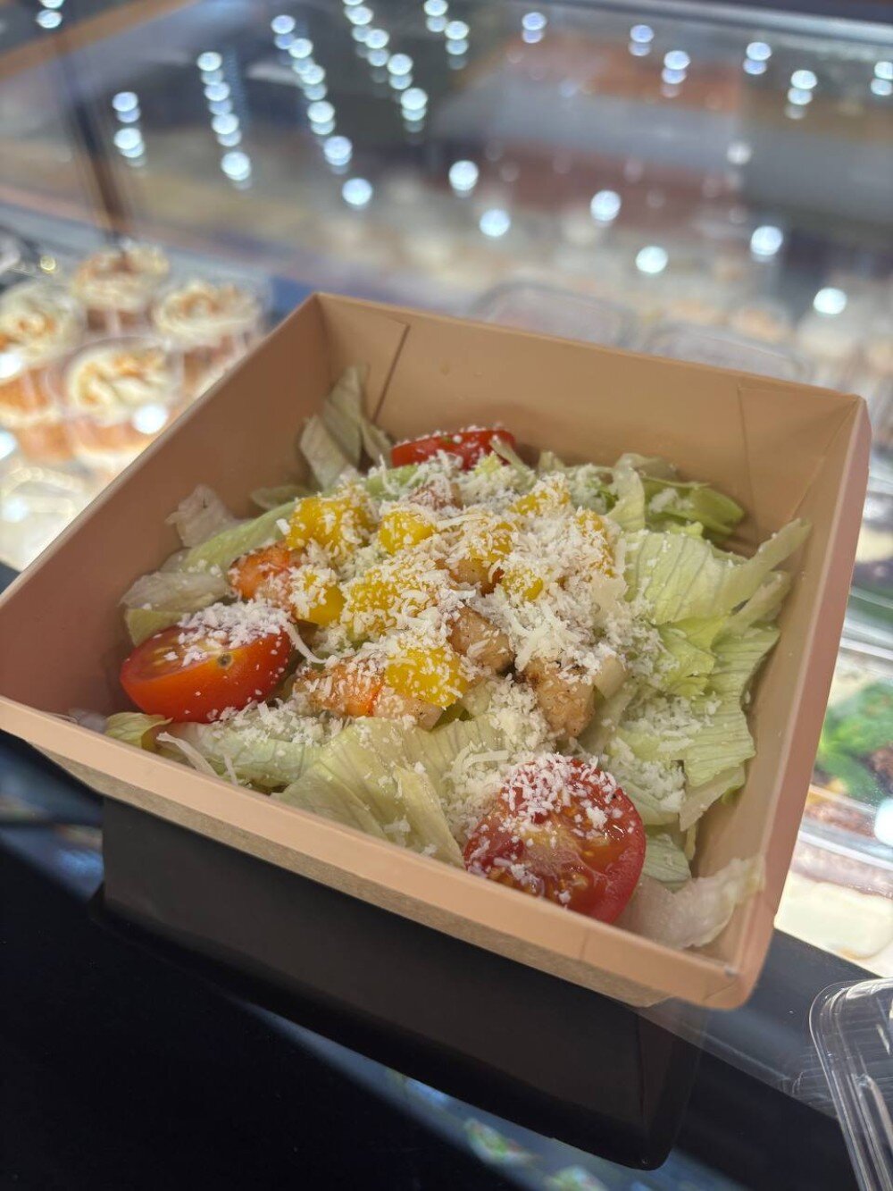 Салат Манго-креветка