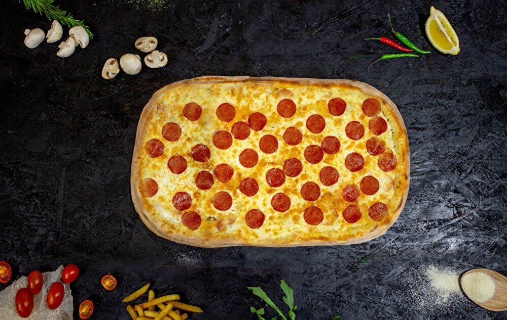 Пепперони полметра