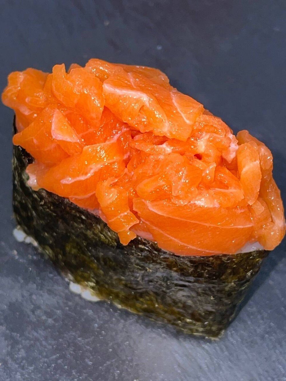 Гункан с Лососем