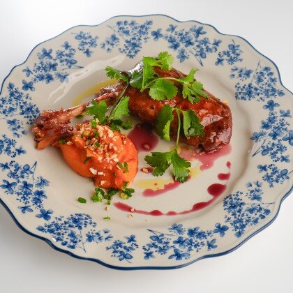 Утиная ножка конфи с кремом батат