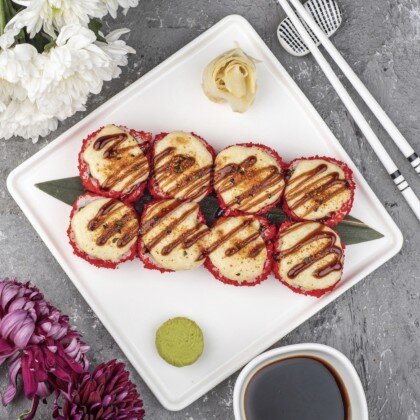 Тёплый ролл Калифорния с креветкой