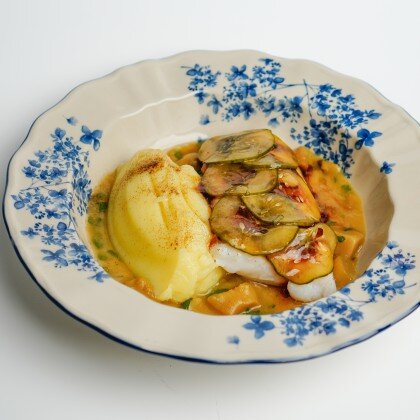 Филе судака с трюфельным пюре и грибами