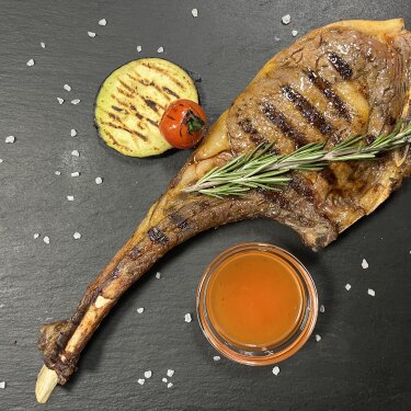 Стейк Томагавк