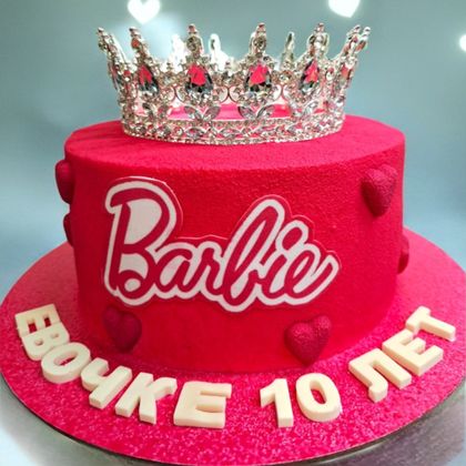 Торт с короной Барби
