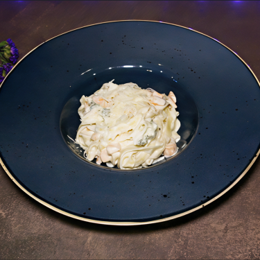 Паста с лососем и брокколи