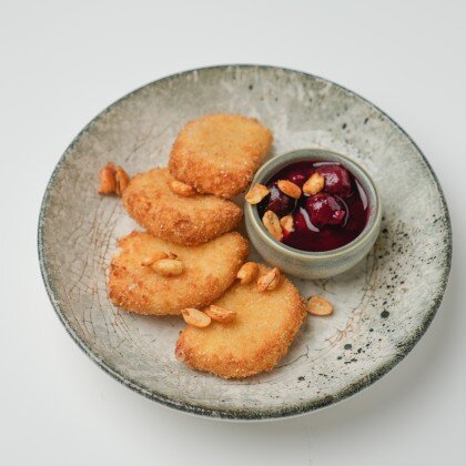 Моцарелла с вишневым конфи