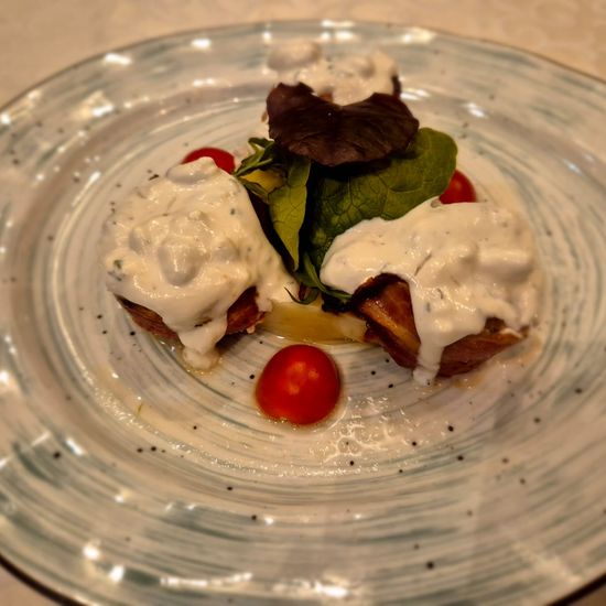 Свиная вырезка в беконе