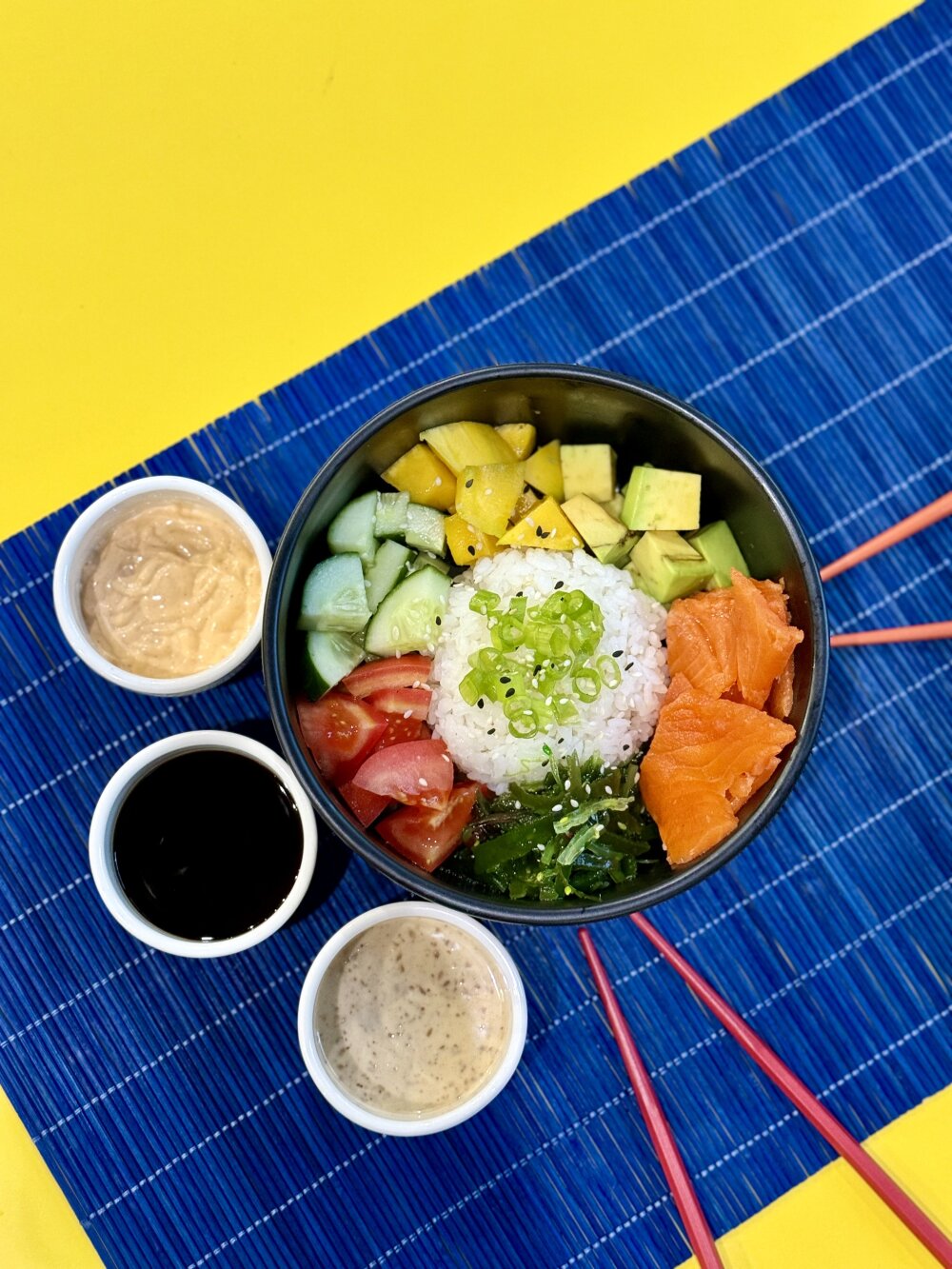 Поке с лососем