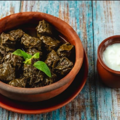 Долма из виноградных листьев