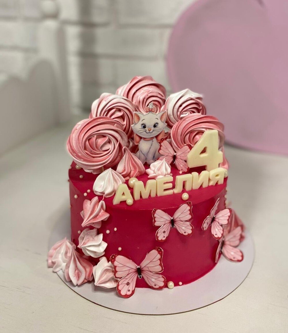 Торт с бабочками