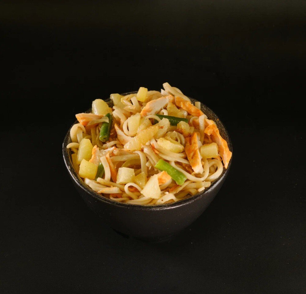 Удон с Курицей и Ананасом