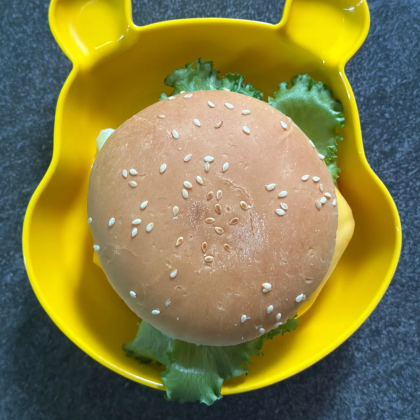 Бургер с говяжьей котлеткой