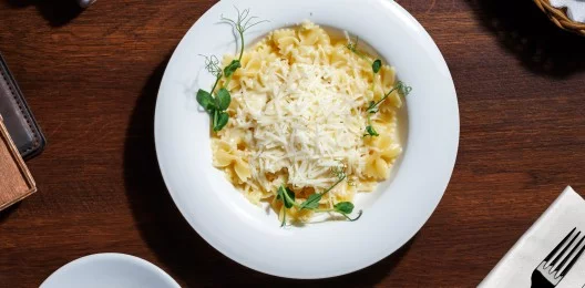 МАКАРОНЫ ОТВАРНЫЕ С СЫРОМ